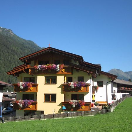 Apartament Haus Rosmarie Neustift im Stubaital Zewnętrze zdjęcie
