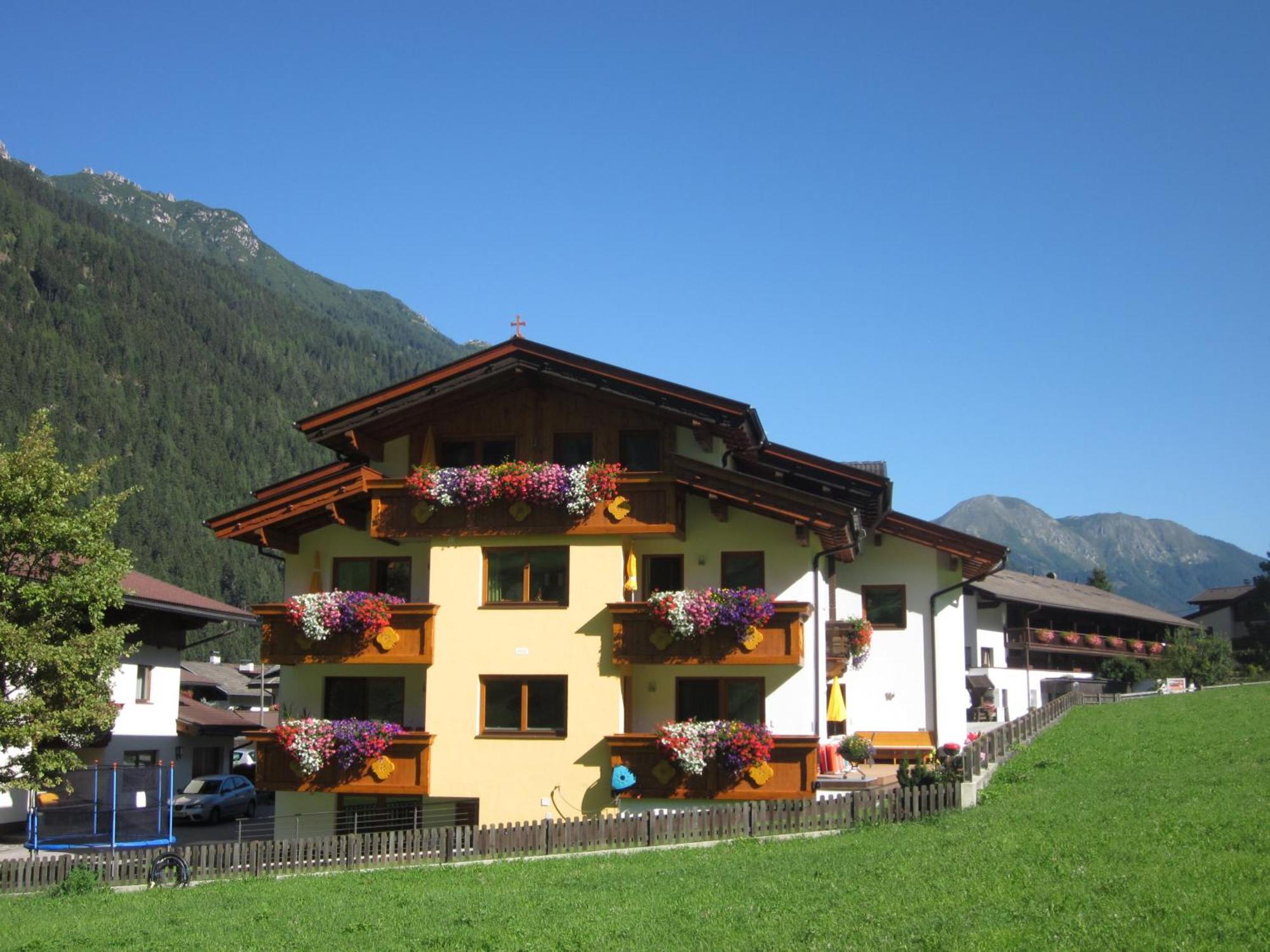 Apartament Haus Rosmarie Neustift im Stubaital Zewnętrze zdjęcie